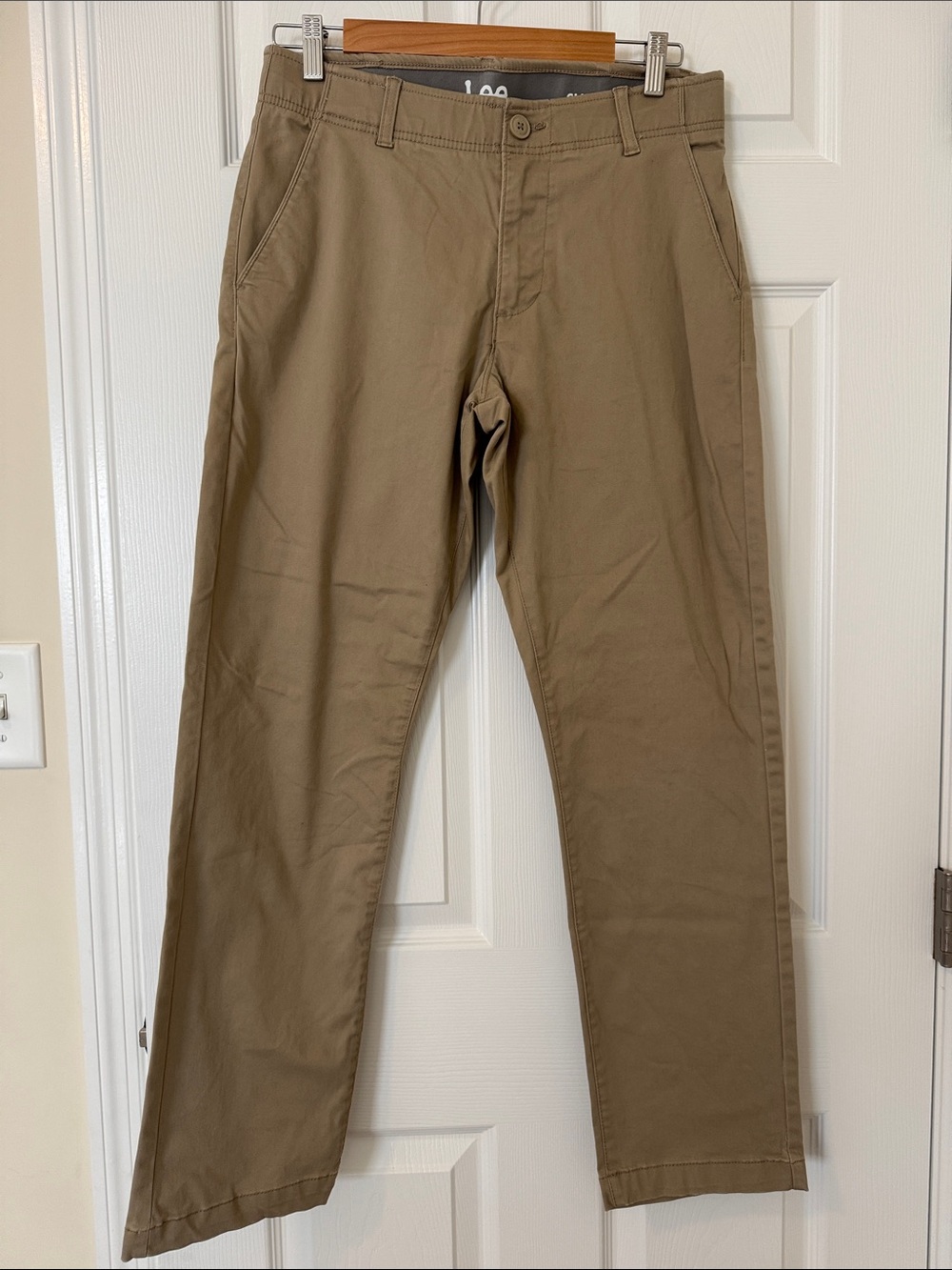 Lee Men's Classic Tan Chino Pants - Slim Fit 30x30